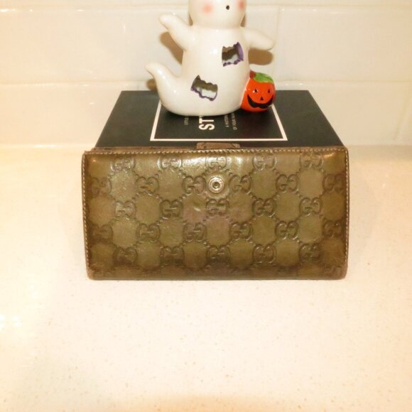 Gucci Wallet Pre-loved, but in Great Condition. - Picture 3 of 14